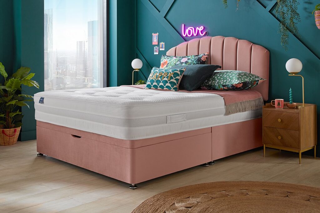 254283995 3400732976717850 3768832552937907339 N