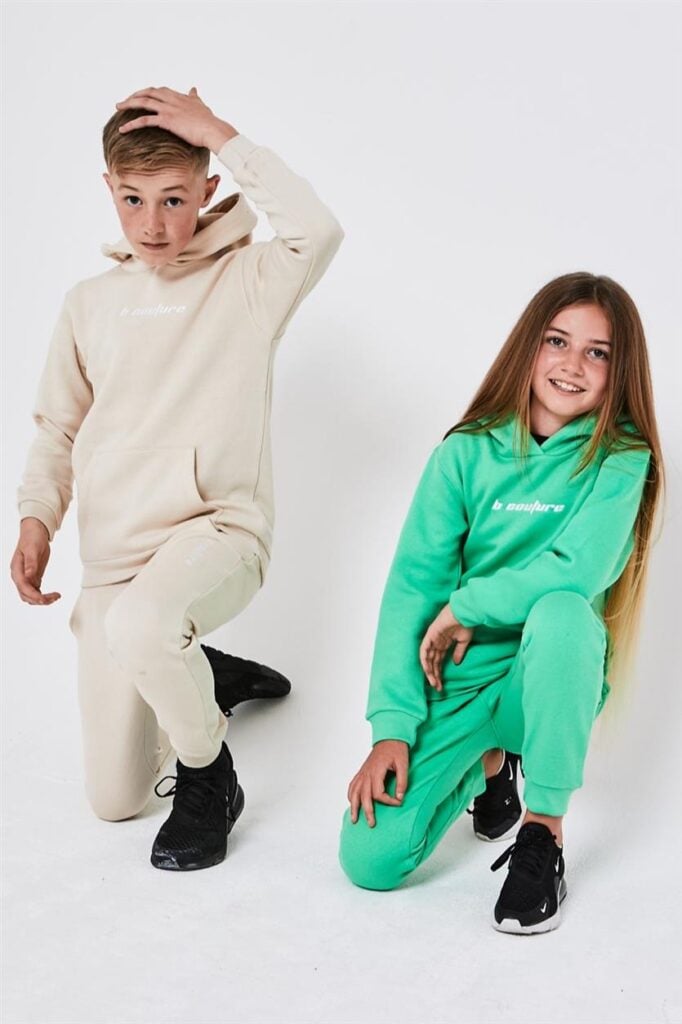 321105552 672833184556936 7027797843719812700 N