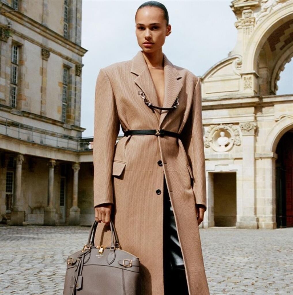 398951529 352268484027848 2064158833086950080 N