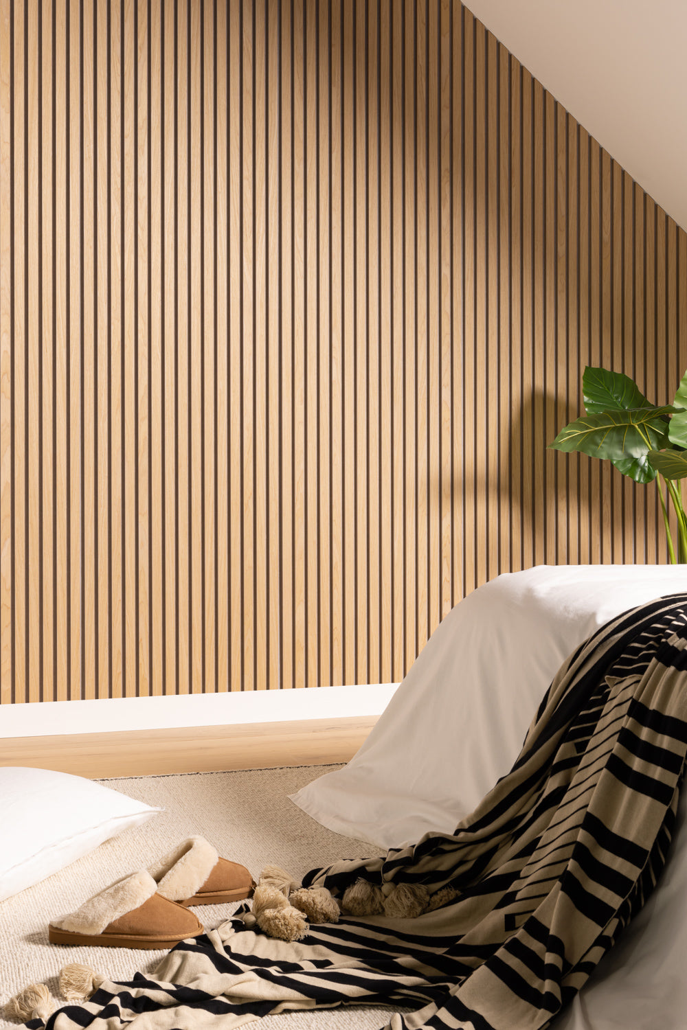 Natural Oak Engineered On Grey Felt Main