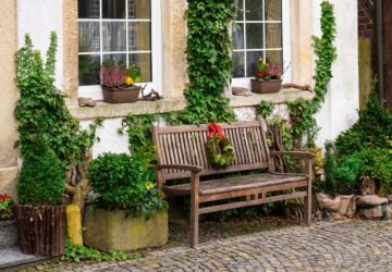 When it comes to enhancing your property’s security and aesthetic appeal, few things are as essential as a well-built, high-quality fence. Whether you're looking to add privacy to your backyard, mark the boundary of your property, or simply elevate the curb appeal of your home, David Musson Fencing has been a trusted name in the industry for years. Renowned for their commitment to both function and design, David Musson Fencing specializes in creating outdoor solutions that not only meet practical needs but also deliver an added layer of style and sophistication.