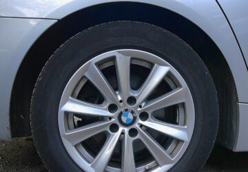 In der schnelllebigen Automobilbranche ist es heute so wichtig wie nie zuvor, die richtigen Reifen schnell, zuverlässig und unkompliziert zu haben. ReifenDirekt, ein revolutionärer Online-Reifenhändler, revolutioniert den Einkauf von Fahrzeugzubehör in Großbritannien und weltweit. ReifenDirekt vereint mit seiner großen Produktpalette, unschlagbaren Preisen und digitalem Komfort die besten Aspekte der Automobilwelt.