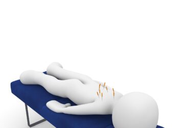 Välbefinnande är inte en lyx i den snabba värld vi lever i idag, det är en nödvändighet. I takt med att konsumenter är mer medvetna än någonsin tidigare om fördelarna med massage och att bibehålla en hälsosam kropp och själ, har också efterfrågan på pålitlig och överlägsen utrustning för att möta deras olika och unika behov utvecklats. I spetsen för denna våg i Sverige – och Europa – ligger SweHealth, som leder an i att förändra hur vi ser på hälsa och erbjuder de bästa, effektiva och lättanvända lösningarna – oavsett om du använder dem hemma eller på jobbet. SweHealth: Pionjärer en ny era inom massage- och terapiutrustningsbranschen. SweHealth gör vågor med allt från högpresterande massagepistoler till ergonomiska terapibord. Så här etablerar varumärket ett arv inom välbefinnande och förändrar hur människor tänker på hälsa och läkning, hemma och i terapeutiska miljöer.